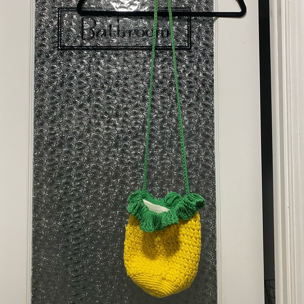 Pineapple Knit Purse